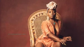 Southwest Florida-based singer/songwriter Melinda "Blou Note" Daniel