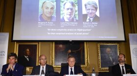 The Royal Swedish Academy of Sciences announces the winners of the 2013 Nobel Memorial Prize in Economic Sciences in Stockholm Monday. The prize went to U.S. professors Eugene Fama, Lars Peter Hansen and Robert Shiller.