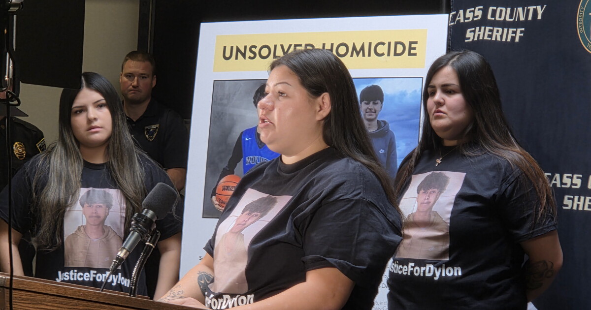 Family, officials urge witnesses to come forward in 17-year-old's fatal shooting