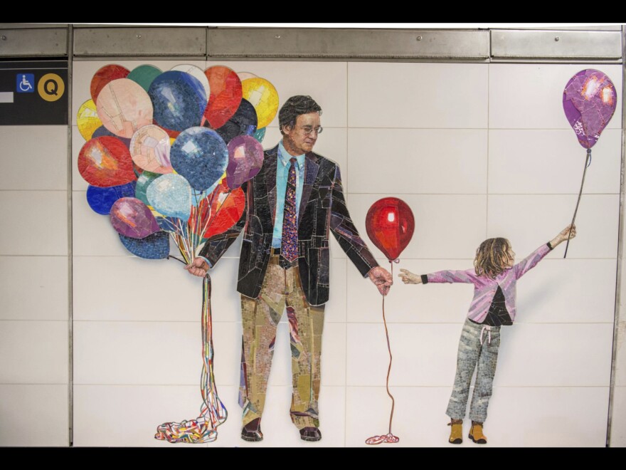 This mosaic by Vik Muniz is in the 72nd Street station of the Second Avenue subway line in New York City. The line will eventually have four stations, each with walls decorated with ceramic-tile or mosaic pieces by artists Chuck Close, Sarah Sze, Jean Shin and Vik Muniz.