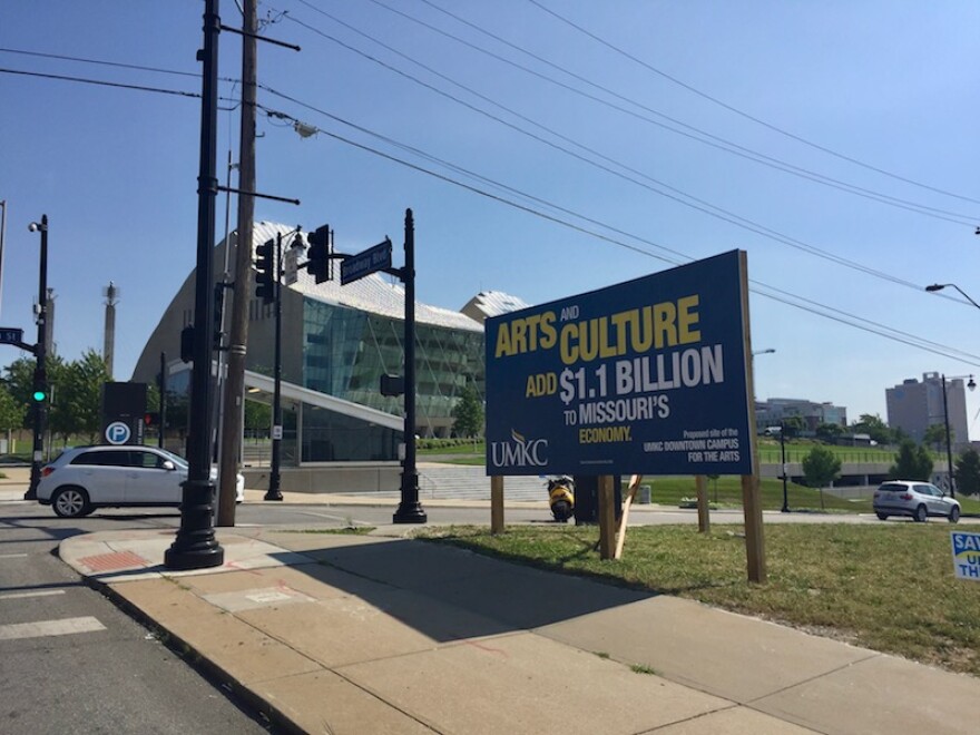 The UMKC Downtown Campus for the Arts was planned for immediately south of the Kauffman Center.