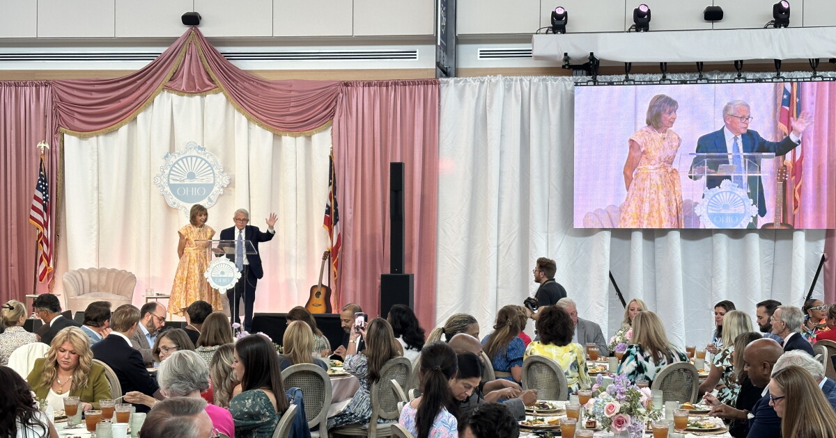 DeWines honor Parton, Ohio’s Imagination Library at final First Lady lunch