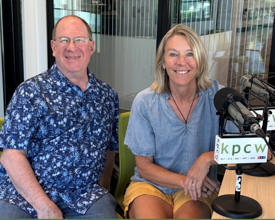 Cool Science Radio Producers and Co-Hosts Scott Greenberg and Lynn Ware Peek