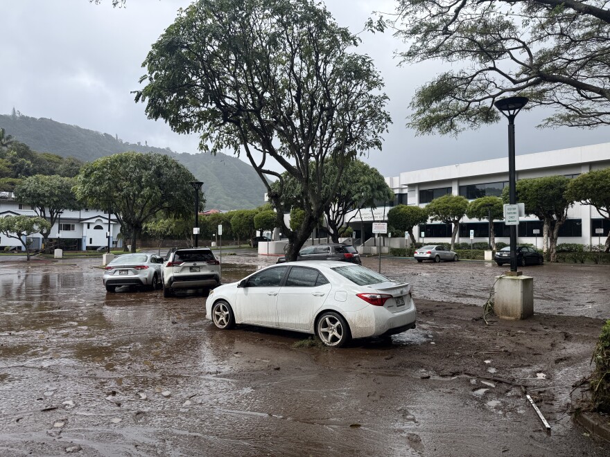 The aftermath of the flash flooding on UH Mānoa's campus. (March 23, 2026)