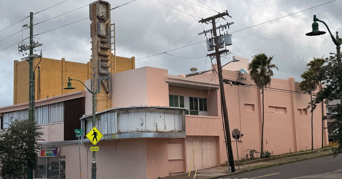 An artist group wants to buy Queen Theater. Will they get it?
