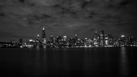 A view of Chicago's skyline at night