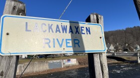 Sign marking the Lackawaxen River in Honesdale