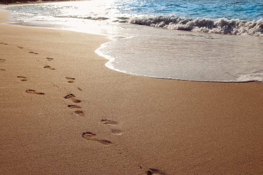 beach_sand_ocean.jpg
