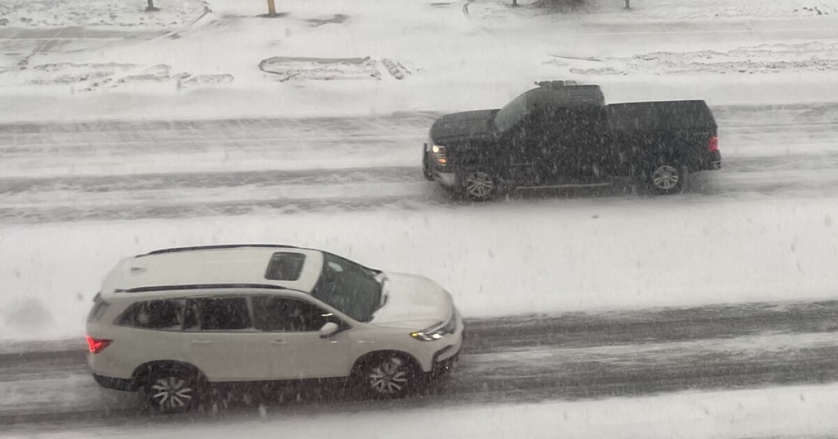 Thousands without power as strong winds blow through region | WXXI News