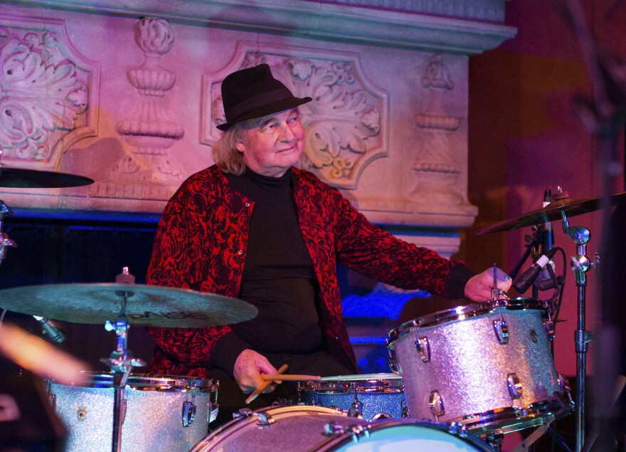 FILE - Alan White performs at Jonathan Cain and Friends at Rose Bar on April, 8, 2017, in New York. White, the longtime drummer for progressive rock pioneers Yes who also played on projects with John Lennon and George Harrison, has died at age 72. White’s death was announced on his Facebook page by his family. The post said he died at his Seattle-area home Thursday, May 26, 2022, after a brief illness. (Photo by Michael Zorn/Invision/AP, File)