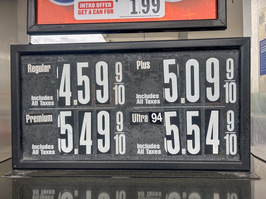 As gas prices in Central New York push above $4.50 a gallon, gig drivers say fuel costs are making deliveries increasingly difficult to sustain.