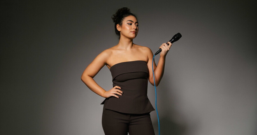 Vocalist Julia Danielle