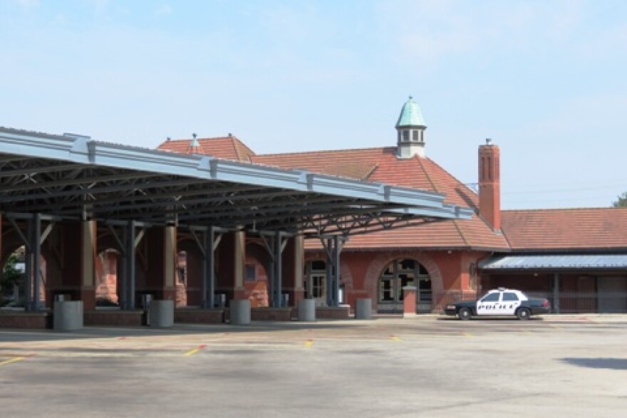 Photo of the Kalamazoo Transportation Center.