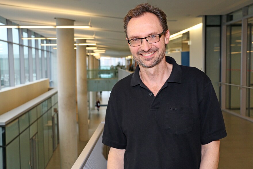 Tony Bogaert (002).jpg