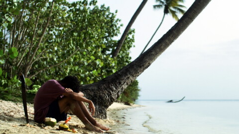 “Esta Isla” (This Island) follows Bebo, a teenager who is living on the coast of Puerto Rico trying to survive through economic hardship.