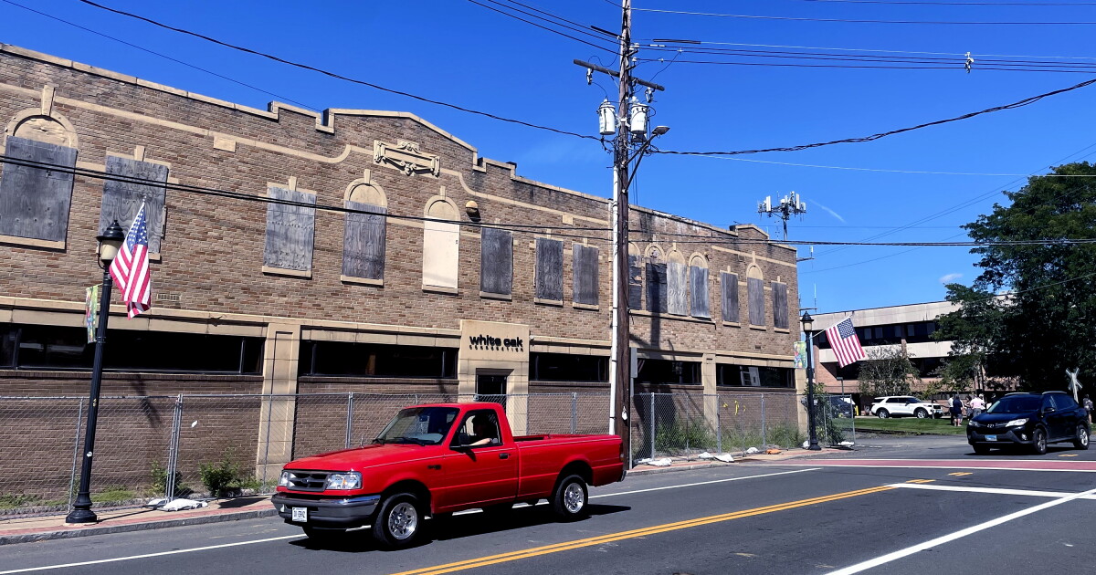 Long abandoned Plainville office building site soon to become housing
