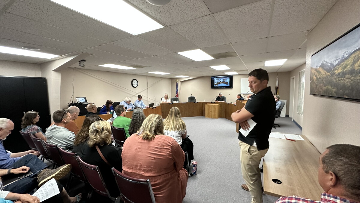 Emissions from planned asphalt plant take center stage at Wellington planning commission meeting - Vimarsana News