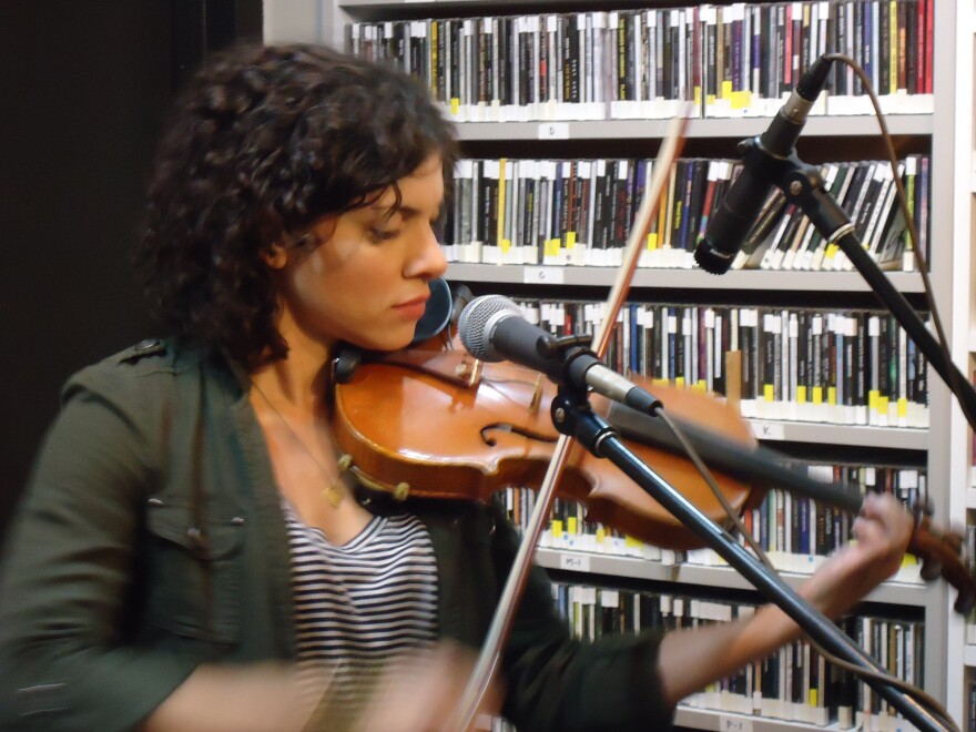 Carrie Rodriguez