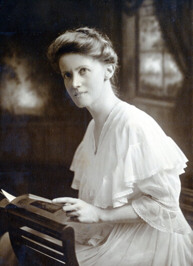 Alice Ravenel Huger Smith, c. 1910.jpg