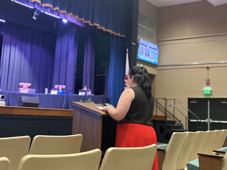 Sheliann Scheel, a third grade teacher at Wyomina Park, stepped up to speak to the board during public comment.