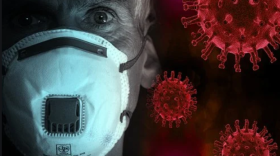 Man wearing coronavirus mask