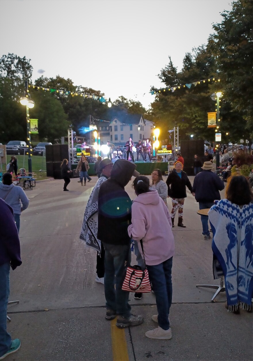 Early October evening performance at Mercado on Fifth, Moline, IL