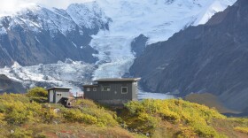 250718_Blue Ice Aviation Glacier Hut_Blue Ice Aviation
