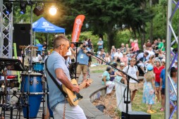 concerts in the park, candy apple bleu