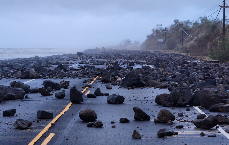 Boulders seen blocking the intersection of Kaumualiʻi Highway and ʻAkialoa Road in Kekaha, Kauaʻi. (Sept. 8, 2026)