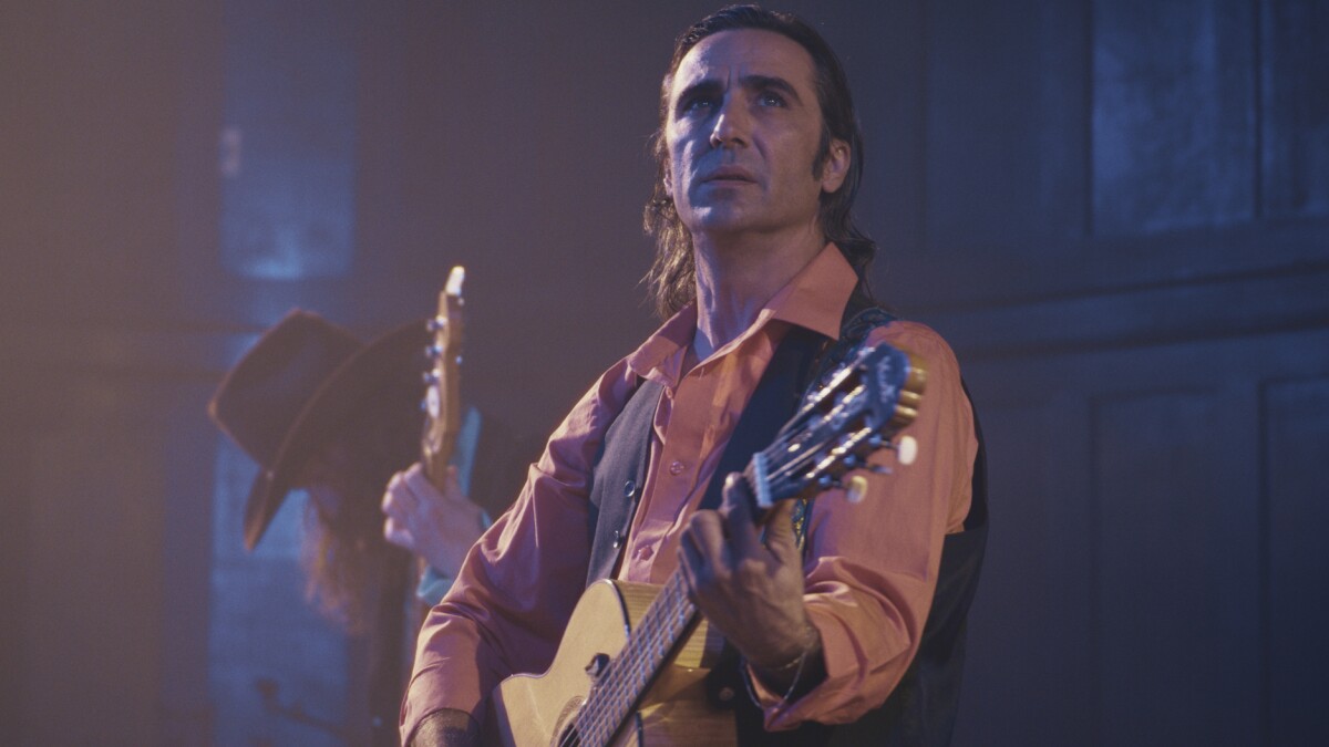 New album by Kansas City folk musician Warren Burns swaps ‘vicious' rock for introspection