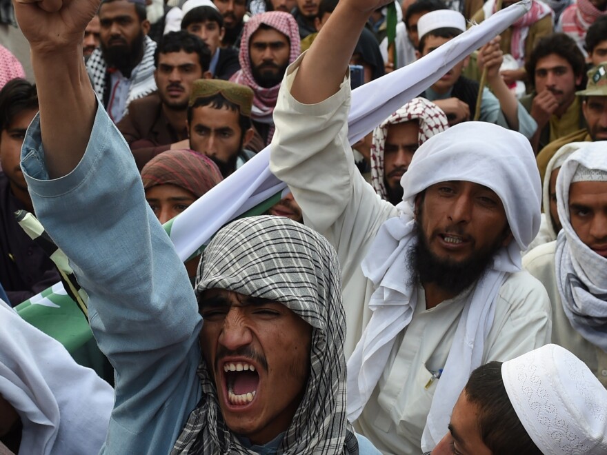 Pakistani activists march in support of the Saudi government at a protest in Quetta on March 30, 2015. Pakistan is the latest country to join a Saudi-led coalition fighting Houthi rebels in Yemen.