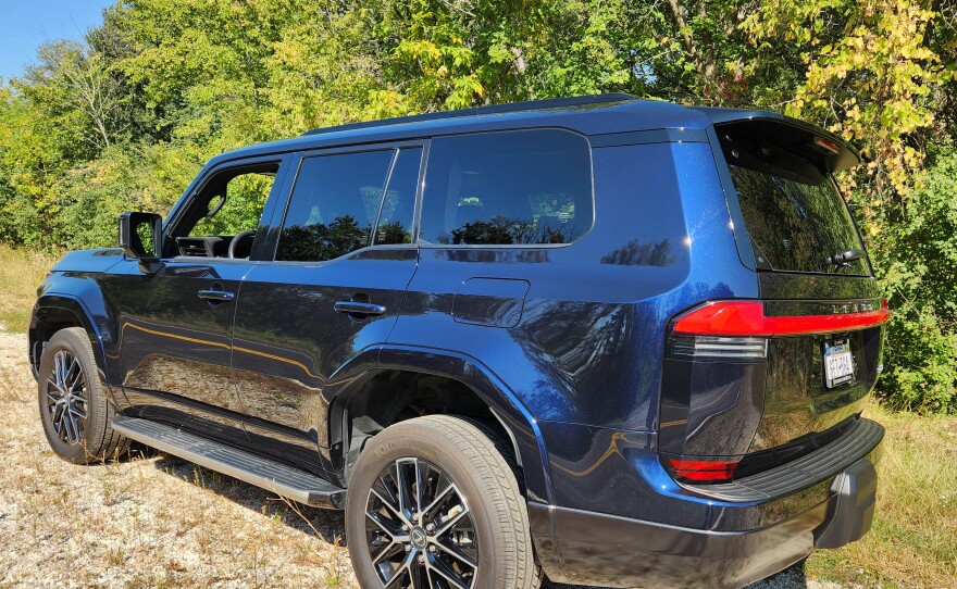 2024 Lexus GX 550 Premium+ left rear