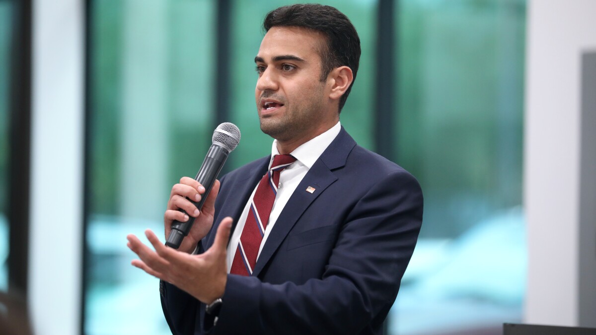 Arizona Rep. Hamadeh supports bill that would make daylight saving time permanent