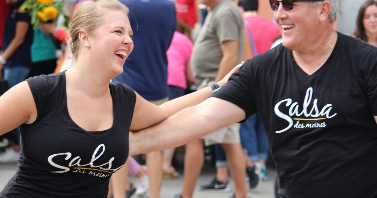 الفنون والثقافة وما إلى ذلك: إنشاء ملوك وملكات السالسا ليلة لاتينية واحدة في كل مرة