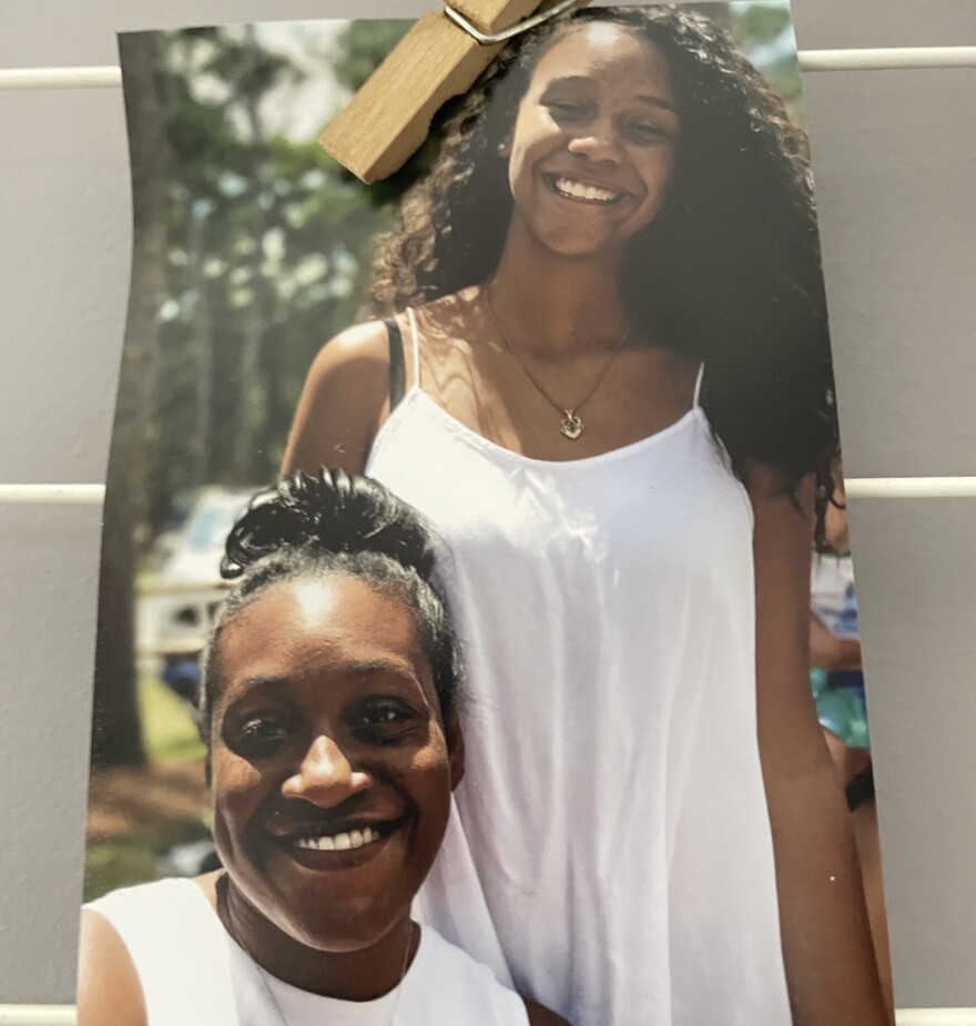 The Lamberth sisters: Kimberly (top) and Erieka (bottom).