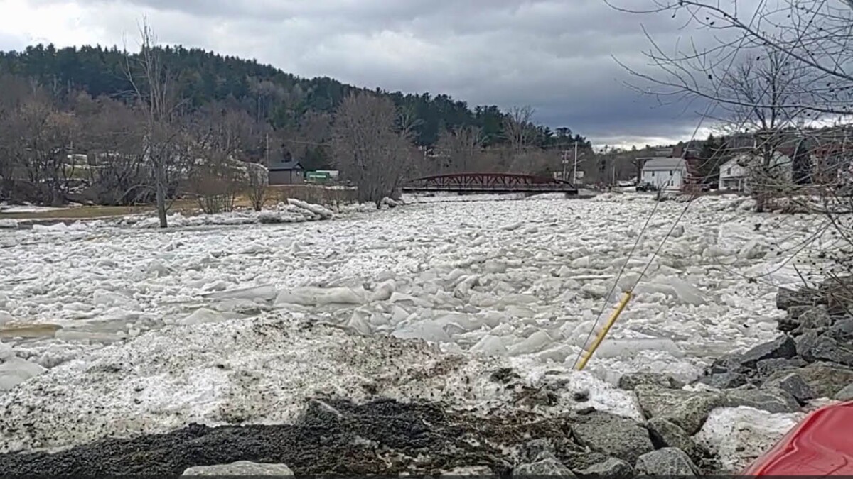 Ice jam causes minor flooding in an Adirondack hamlet | WAMC