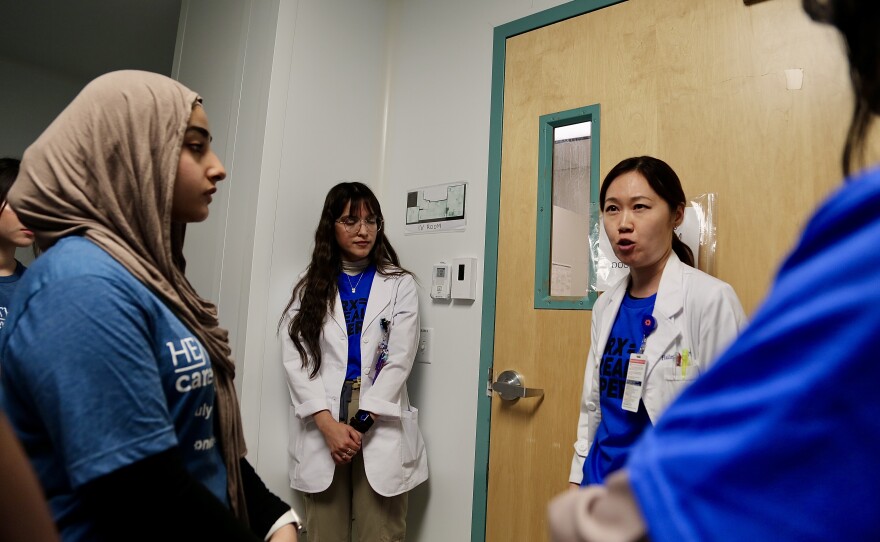 Hailey Wang, Pharm. D. (center right) and Denisse Garcia Zavala, Pharm.D (center left) shared their journeys becoming pharmacists.