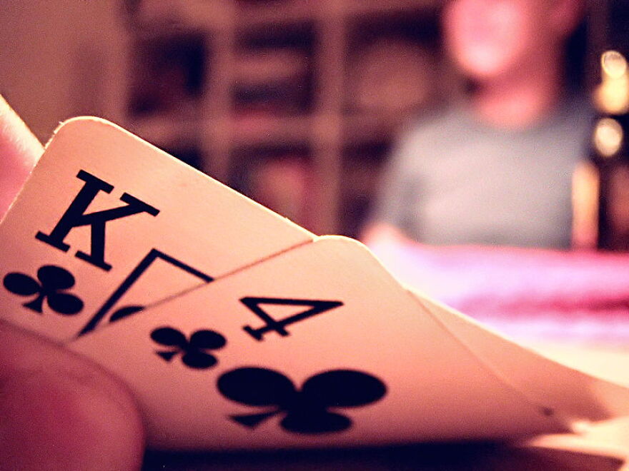 Hmm... should I take this to the flop?