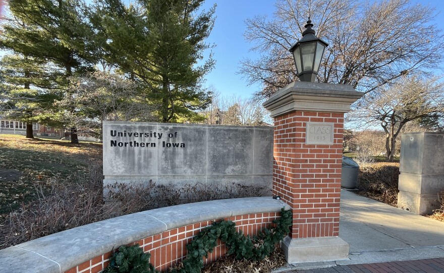 brick and concrete entrance to the University of Northern Iowa.