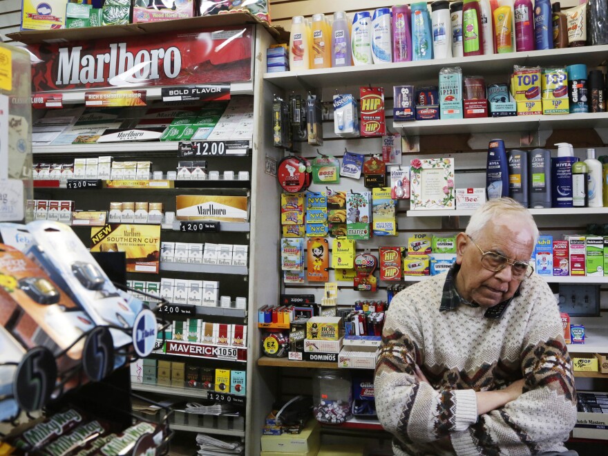 report illegal tobacco sales Age to Purchase Warning Sign report illegal tobacco sales Age to Purchase Warning Sign