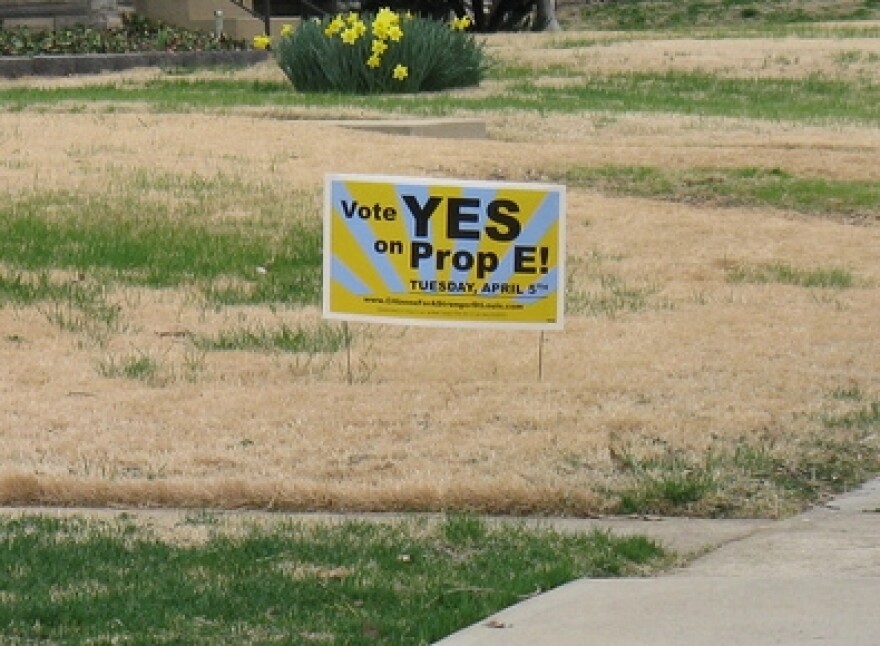 St. Louis City and Kansas City voters vote to keep the earnings tax. (SLPRnews)