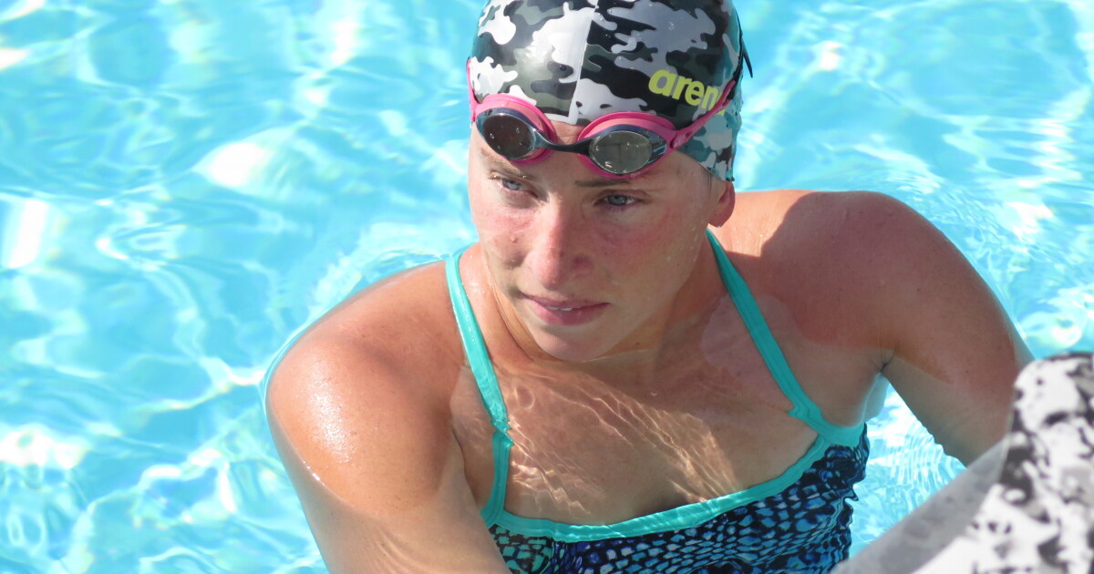 Carly Reed Swimmer Rio's Marathon Swim: A Battle Against Waves, Pollution And Jellyfish ...