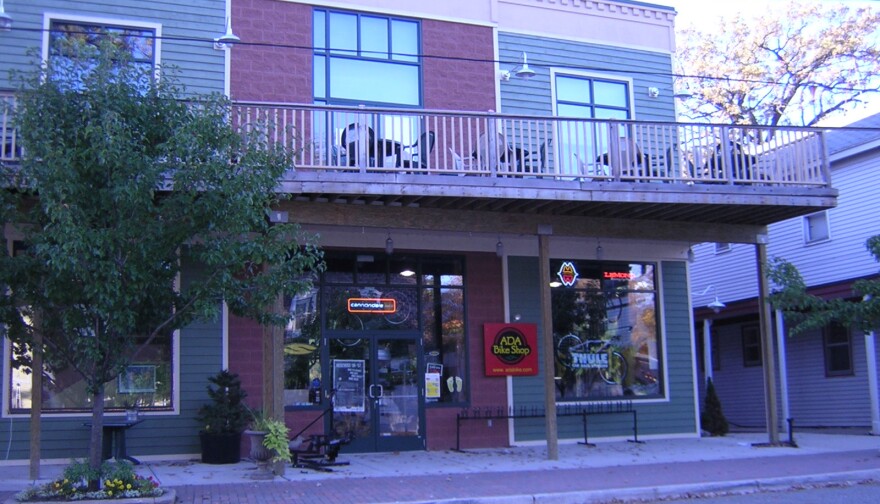 Street scene in Ada, MI