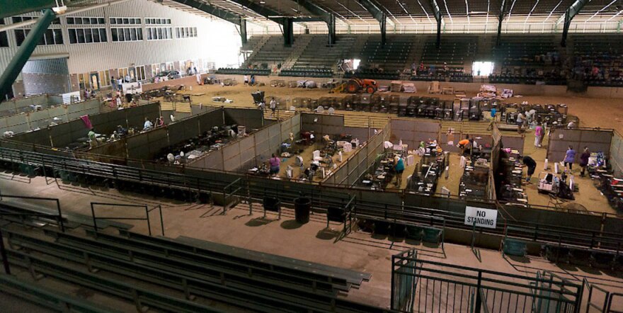 Lamar-Dixon Expo Center, Louisiana Floods (Source: Courtesy of ASPCA, 2016).