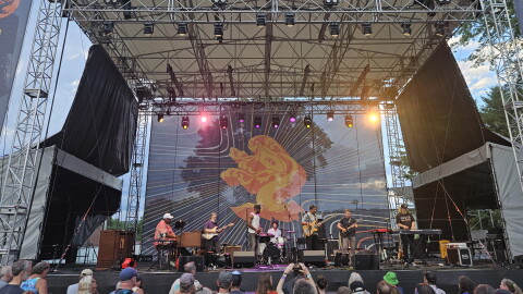 Melvin Seals, Steve Kimock, Lamar Williams Jr., John Morgan Kimock, Oteil Burbridge, Tom Guarna, and Jason Crosby perform as Oteil & Friends at