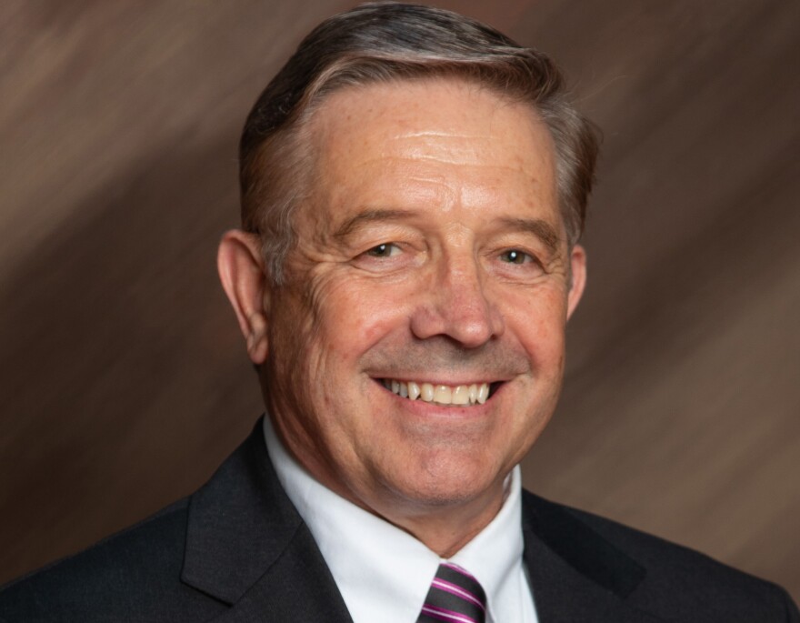 Klamath County School District Superintendent Glen Szymoniak is retiring effective June 30.