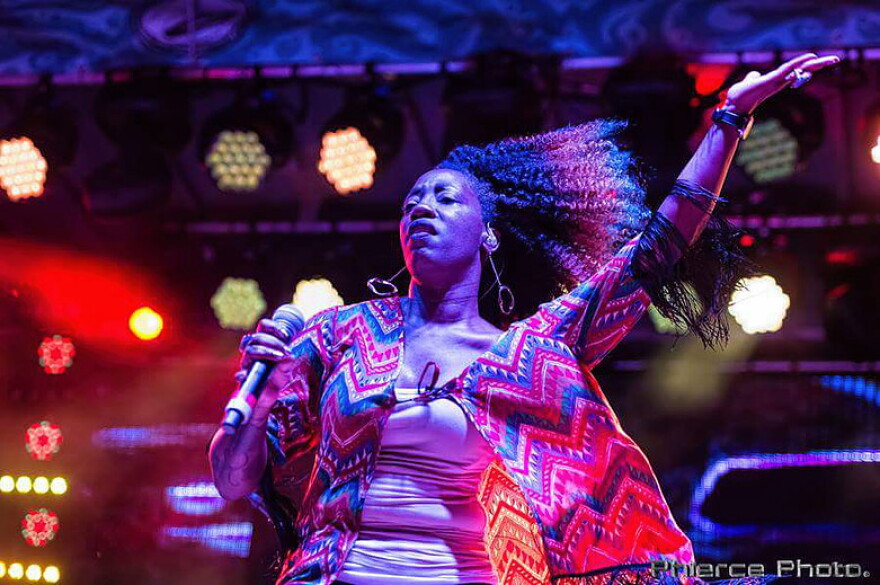 Vocalist Erica Falls planned to tour as a headlining artist last year until the COVID-19 pandemic forced her to change her plans. Now, she’s considering giving it another shot.