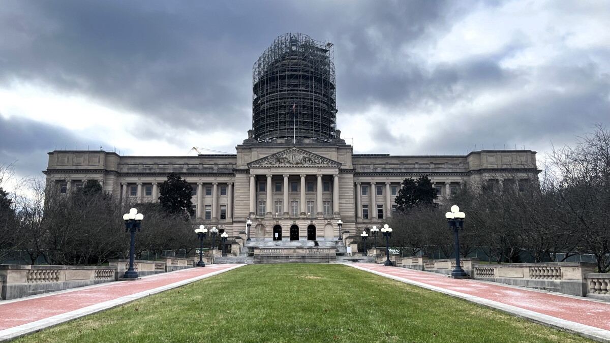 Kentucky misses budget trigger for income tax cut by more than $1 billion