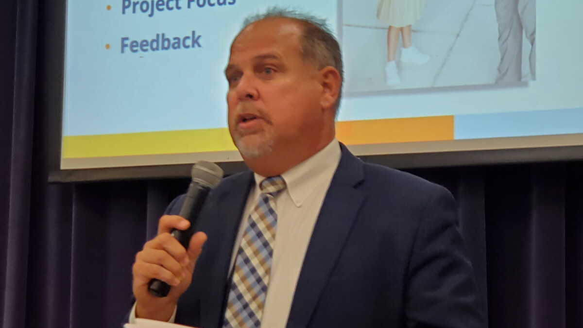 Lee County school superintendent declines to enter election for post - Vimarsana News