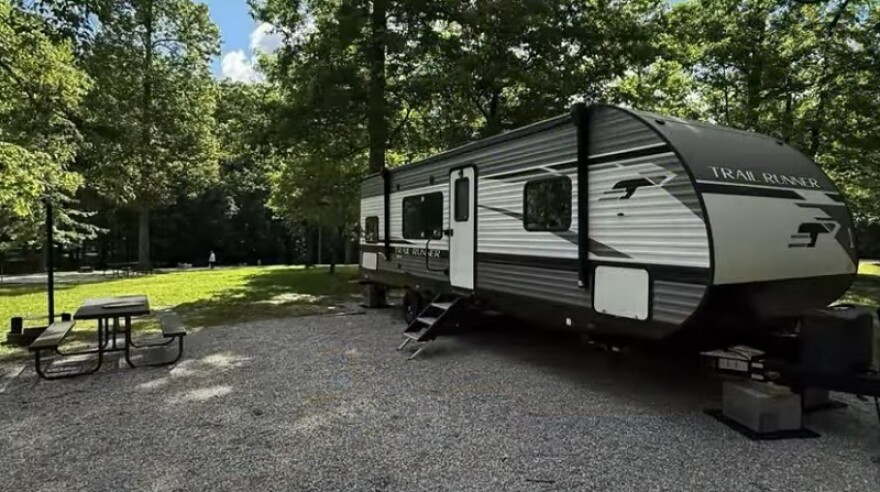 Image of the type of travel trailers coming to Laurel County to help storm victims